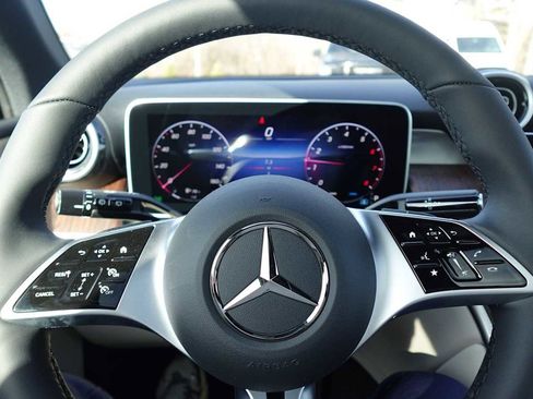 Used 2026 Mercedes-Benz GLC 300 4MATIC image 42