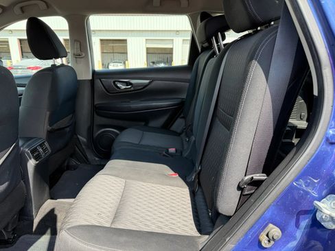 Used 2017 Nissan Rogue S AWD/4WD image 21