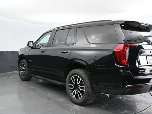Used 2024 GMC Yukon AT4 w/ Technology Package AWD/4WD image 11