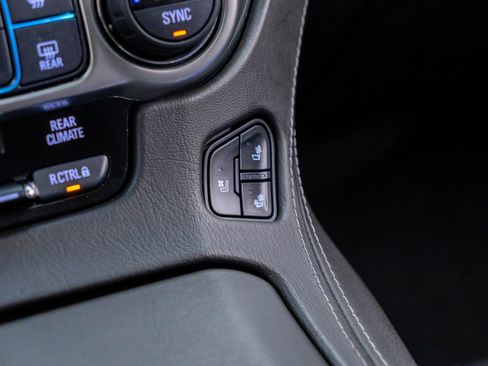 Used 2019 Chevrolet Tahoe Premier AWD/4WD image 29