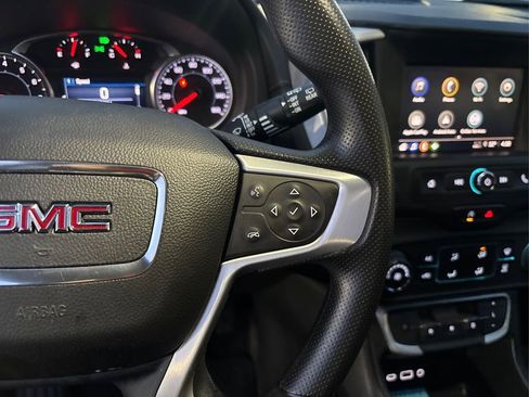Used 2023 GMC Terrain SLE image 24