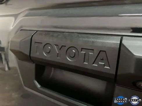 Used 2025 Toyota Tacoma SR5 image 88