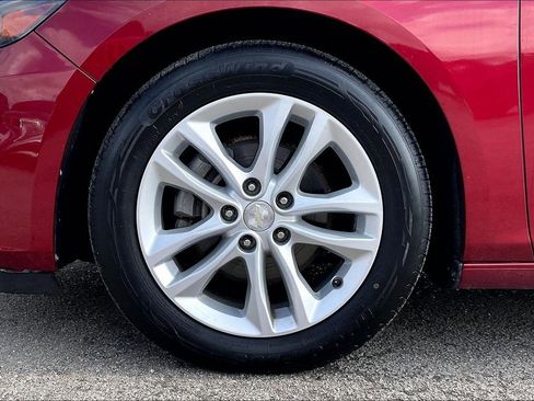 Used 2017 Chevrolet Malibu LT w/ Driver Confidence Package image 35