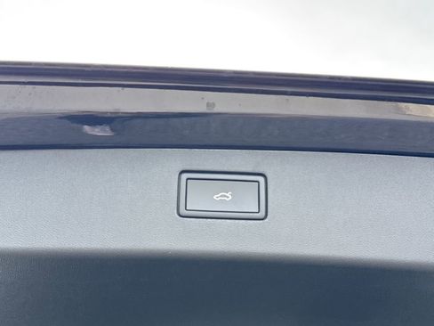 New 2026 Volkswagen Tiguan SE image 16