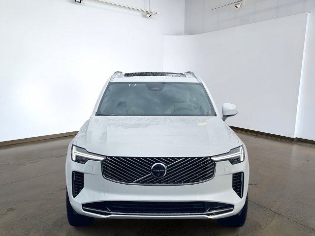 Used 2026 Volvo XC90 B6 Plus AWD/4WD image 2