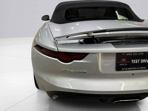 Used 2019 Jaguar F-TYPE Convertible RWD image 14