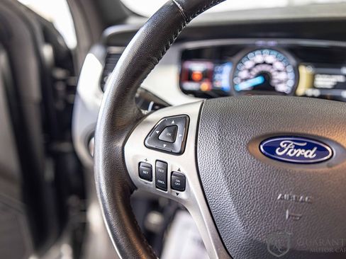 Used 2018 Ford Taurus SHO image 25