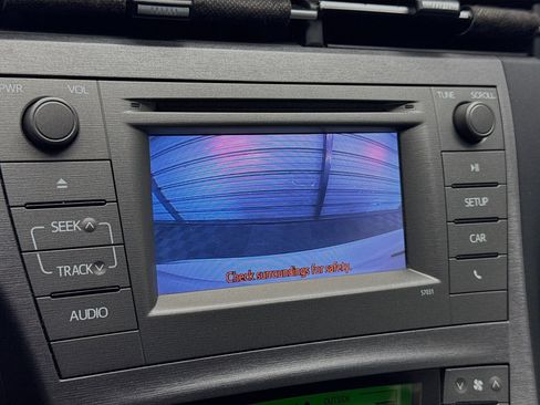Used 2015 Toyota Prius Two FWD image 9