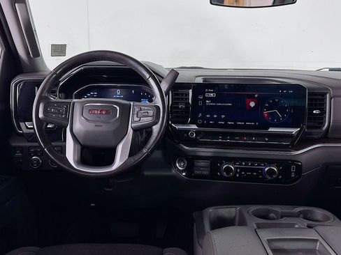 Used 2022 GMC Sierra 1500 Elevation image 31