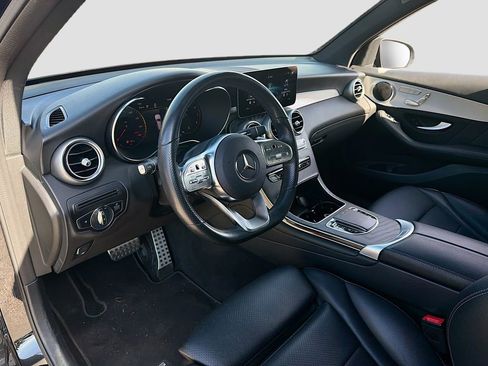 Used 2022 Mercedes-Benz GLC 300 image 27