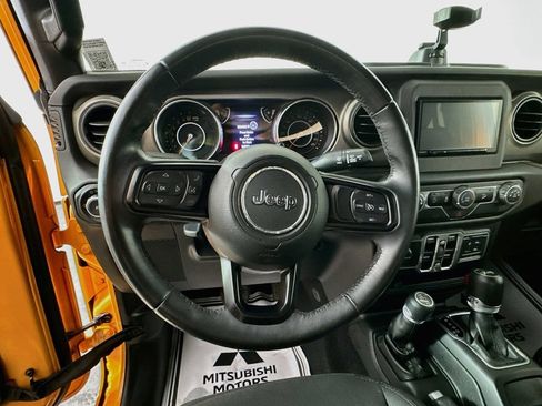 Used 2018 Jeep Wrangler Unlimited Sport S AWD/4WD image 12