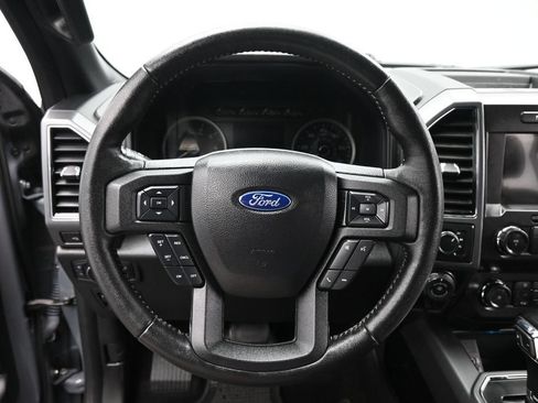 Used 2019 Ford F150 XLT w/ Equipment Group 302A Luxury AWD/4WD image 11