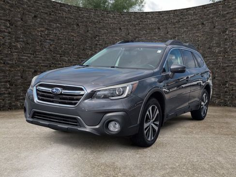 Used 2019 Subaru Outback 3.6R Limited w/ Popular Package #2 AWD/4WD image 6