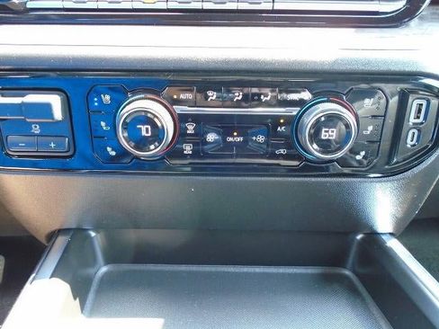 Used 2024 Chevrolet Silverado 3500 LTZ w/ LTZ Plus Package AWD/4WD image 15