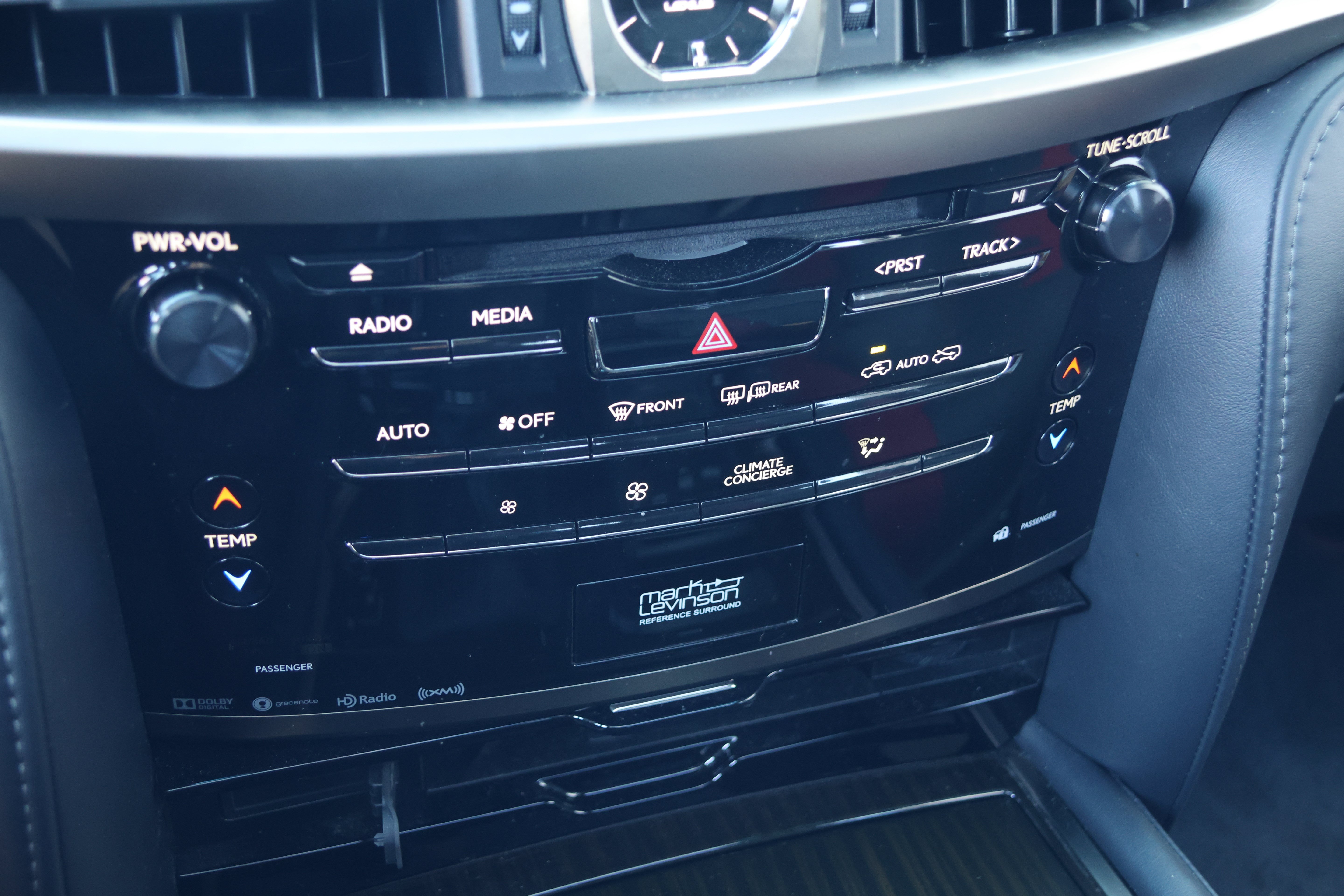 Used 2021 Lexus LX 570 4WD w/ Inspiration Series #2 image 24
