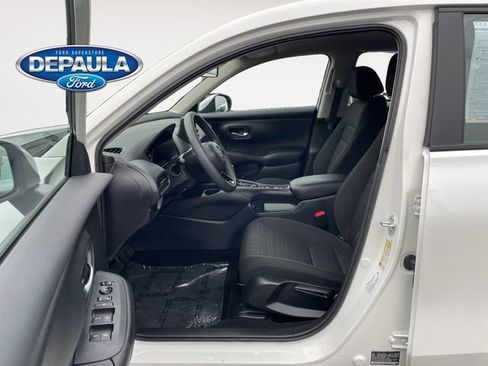 Used 2023 Honda HR-V LX image 11