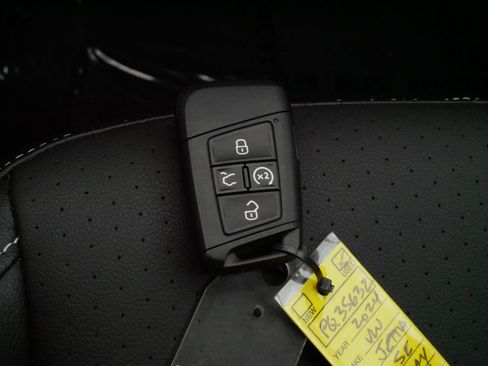 Certified 2024 Volkswagen Jetta SE FWD image 29