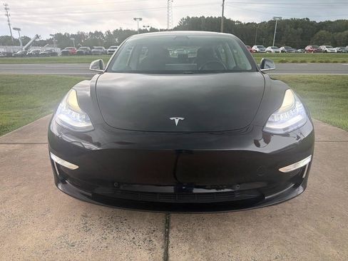 Used 2018 Tesla Model 3 Long Range RWD image 3