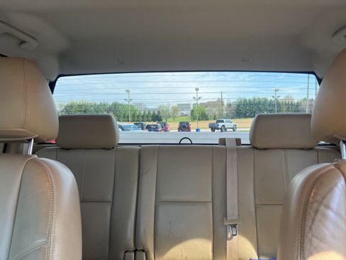 Used 2011 GMC Sierra 2500 SLT w/ SLT Convenience Package image 17