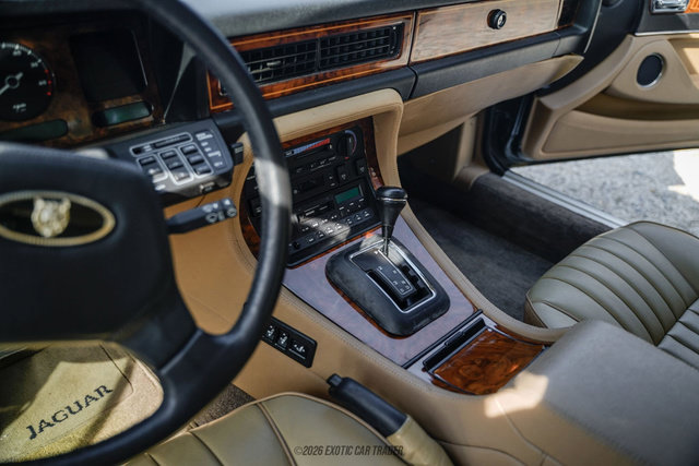 Used 1988 Jaguar XJ6 RWD image 57