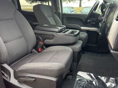 Used 2018 Chevrolet Silverado 1500 LT w/ All Star Edition image 40