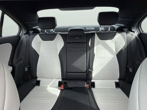 Used 2019 Mercedes-Benz A 220 4MATIC image 26