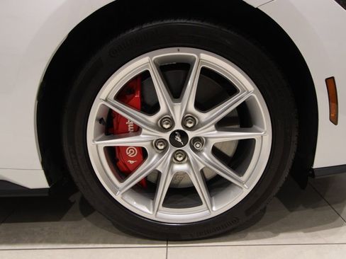 Used 2025 Ford Mustang GT Premium image 18