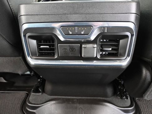 Used 2021 GMC Sierra 1500 AT4 w/ AT4 Premium Package AWD/4WD image 44
