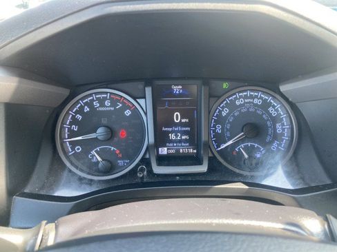 Used 2023 Toyota Tacoma TRD Off-Road image 8