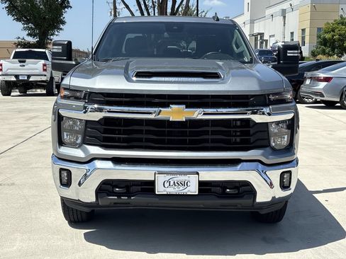 Used 2025 Chevrolet Silverado 2500 LT w/ Convenience Package AWD/4WD image 7