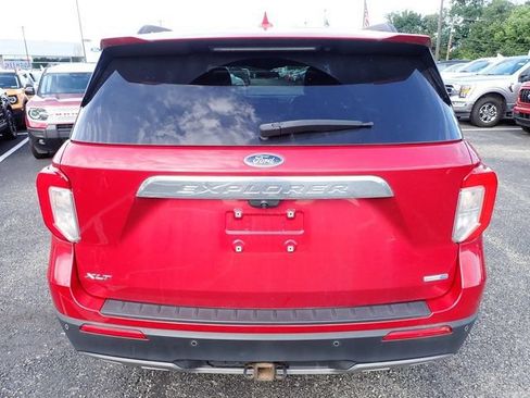 Used 2020 Ford Explorer XLT w/ Equipment Group 202A AWD/4WD image 5