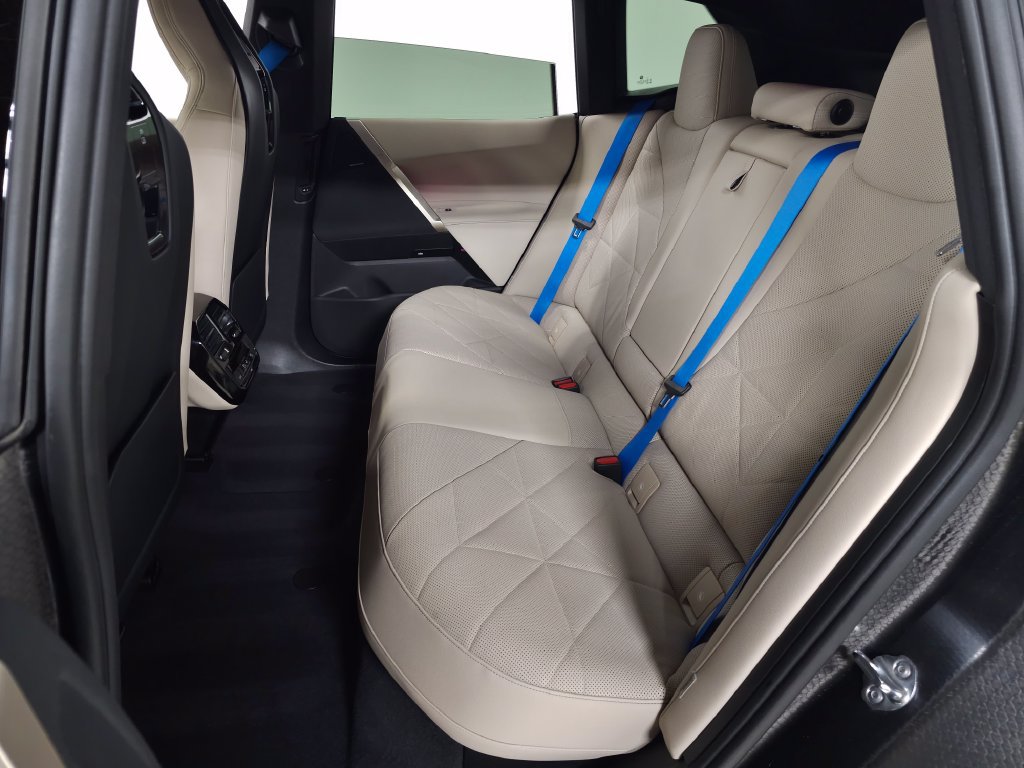 Certified 2024 BMW iX xDrive50 AWD/4WD image 43