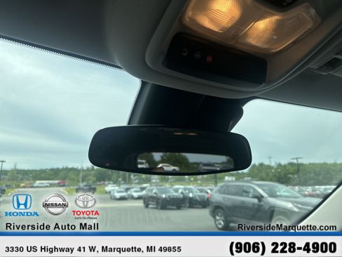 Used 2025 Chevrolet TrailBlazer LT AWD/4WD image 19