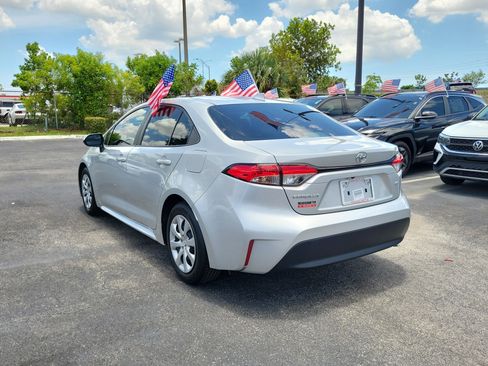 Used 2023 Toyota Corolla LE FWD image 9