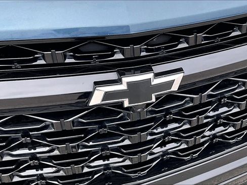 Used 2024 Chevrolet Traverse RS image 29