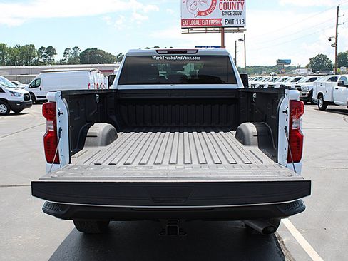 Used 2025 Chevrolet Silverado 2500 Custom w/ Custom Convenience Package AWD/4WD image 10