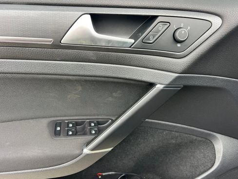 Used 2021 Volkswagen GTI S image 13