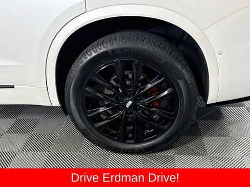 Used 2022 Cadillac XT6 Sport w/ Platinum Package AWD/4WD image 4