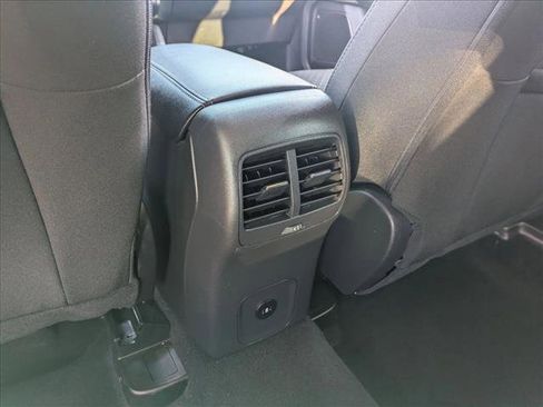 Used 2024 Ford Escape Active image 16
