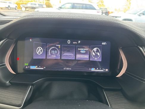 Used 2023 Jeep Grand Cherokee Limited image 11