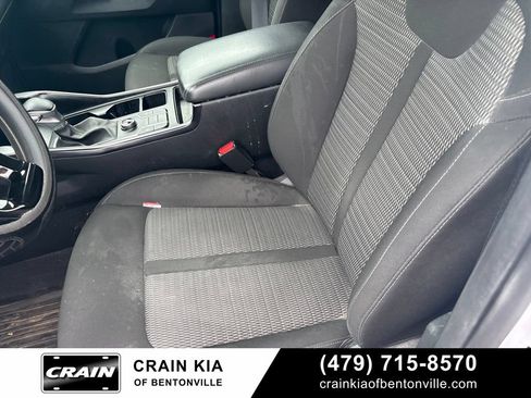 Certified 2023 Kia Sorento LX FWD image 12