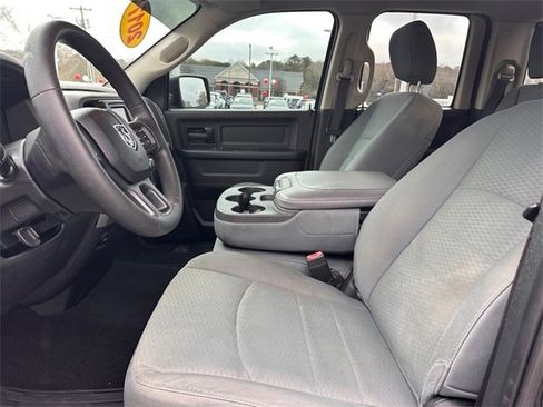 Used 2017 RAM 1500 Express w/ Black Ram 1500 Express Group image 15