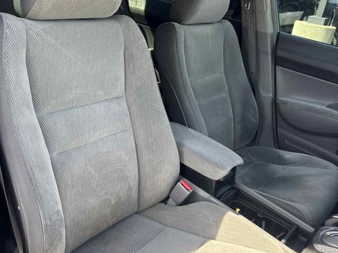 Used 2010 Honda Civic LX image 17