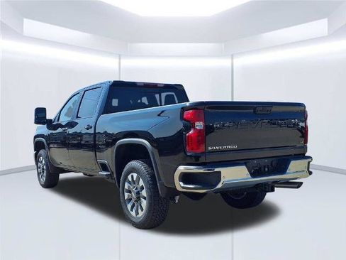 New 2026 Chevrolet Silverado 2500 LT w/ All Star Edition AWD/4WD image 6