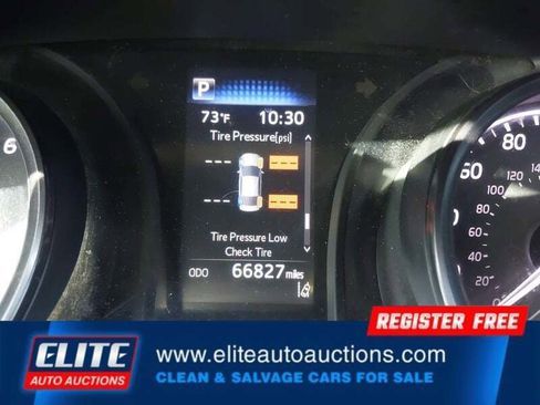 Used 2021 Toyota Camry SE image 30