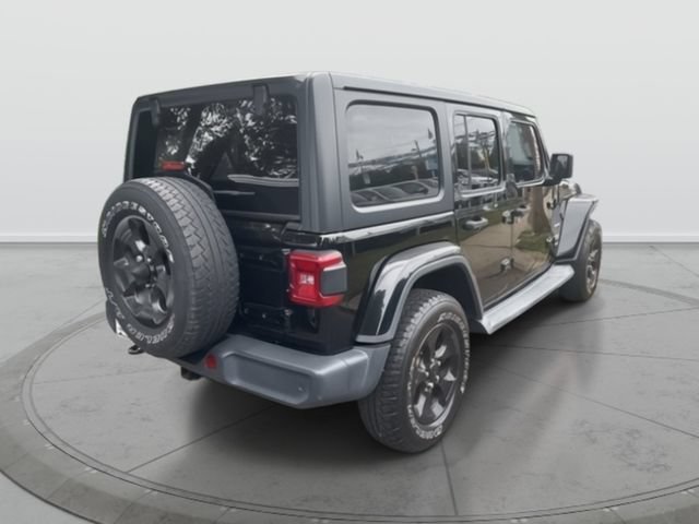 Used 2018 Jeep Wrangler Unlimited Sahara AWD/4WD image 6