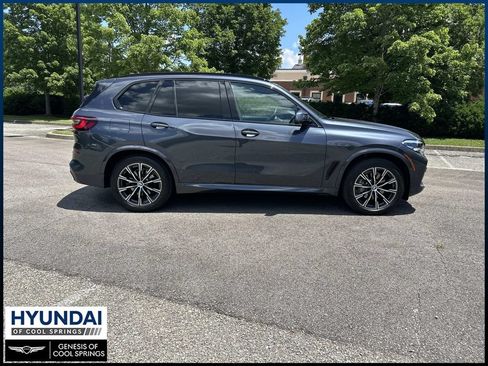Used 2021 BMW X5 xDrive40i w/ M Sport Package AWD/4WD image 8