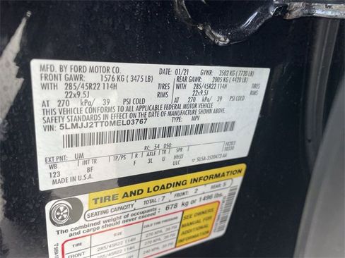 Used 2021 Lincoln Navigator Black Label w/ Cargo Convenience Package image 35