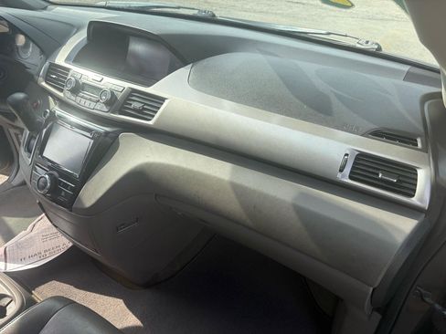Used 2016 Honda Odyssey EX-L image 39