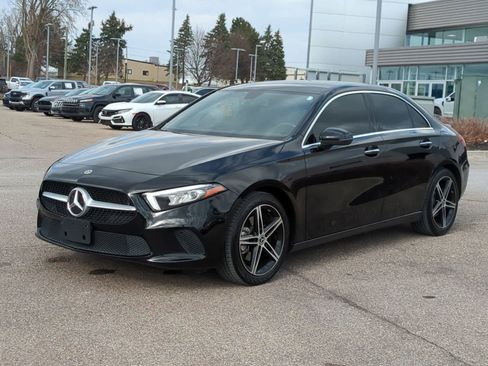 Used 2022 Mercedes-Benz A 220 4MATIC image 4